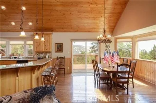 1186 Alameda Ct, Big Bear, CA 92314