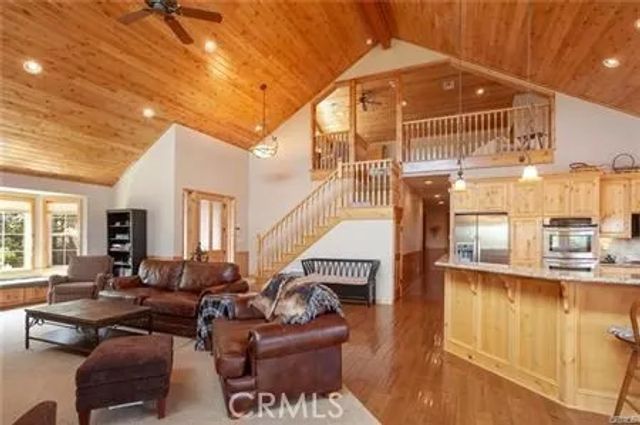 1186 Alameda Ct, Big Bear, CA 92314