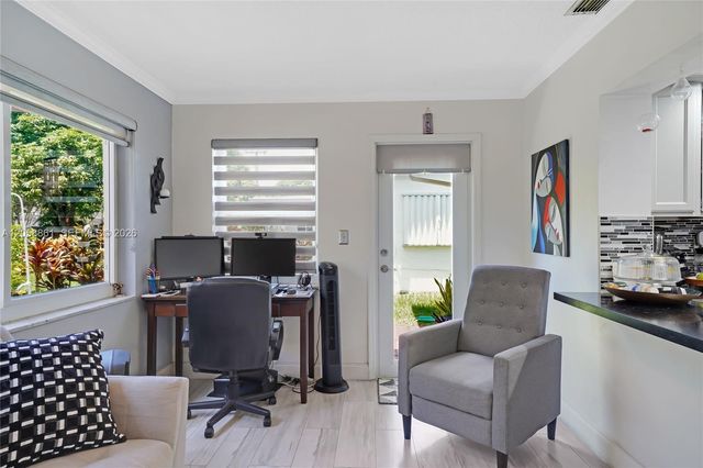 6708 NW 57th Ct, Tamarac, FL 33321