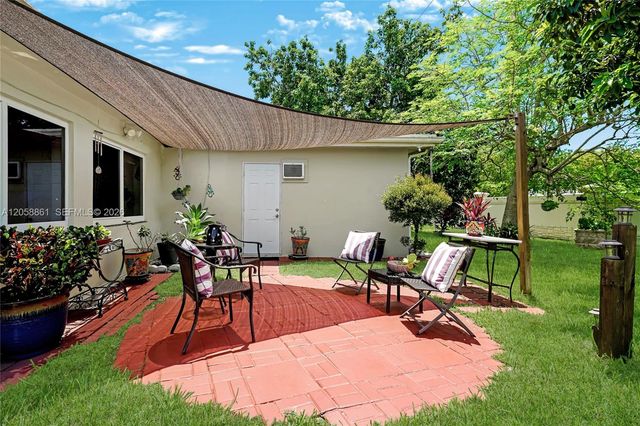 6708 NW 57th Ct, Tamarac, FL 33321