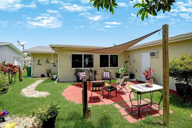6708 NW 57th Ct, Tamarac, FL 33321