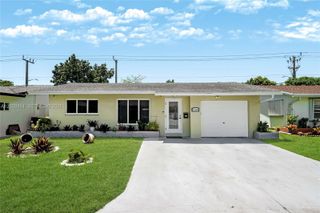 6708 NW 57th Ct, Tamarac, FL 33321