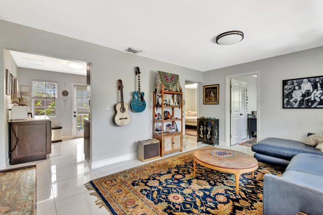 227 NE 12th Street 2, Delray Beach, FL 33444