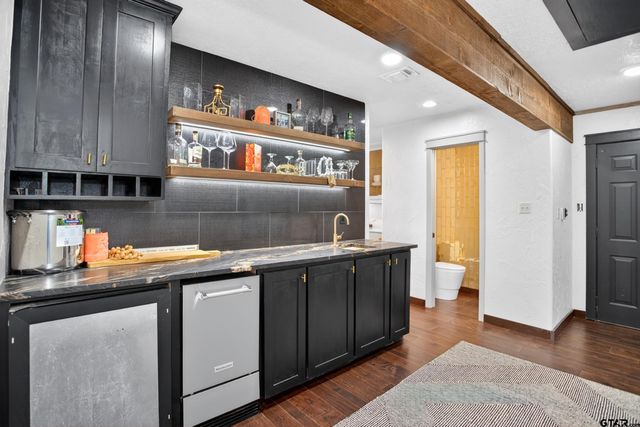 214 Lazy Lane Circle, Grapeland, TX 75844