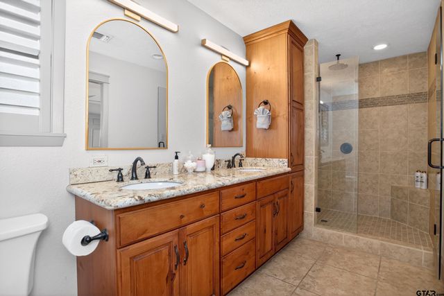 214 Lazy Lane Circle, Grapeland, TX 75844