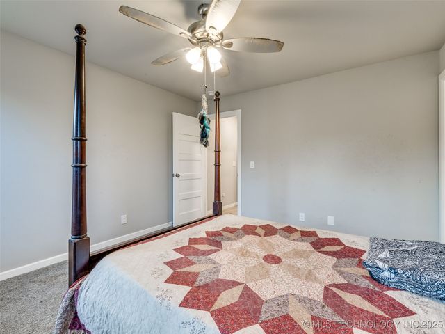 401 W Harrison Street, Chouteau, OK 74337