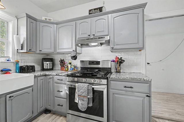 318 W Ridgewood Street, Shawnee, OK 74801