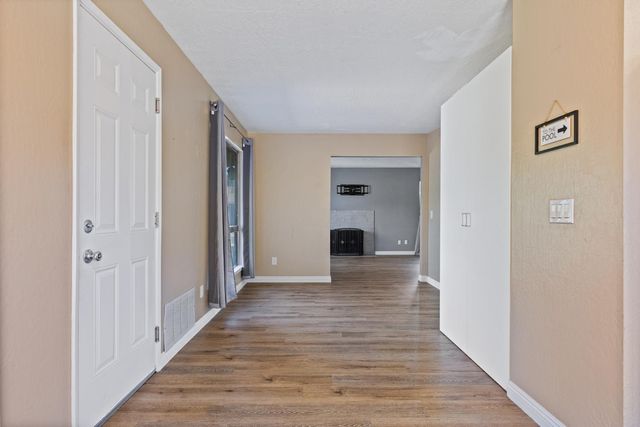 3410 Jutewood Ct, Sacramento, CA 95827