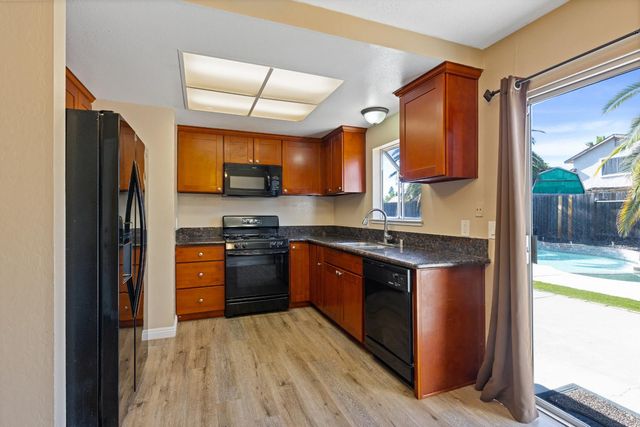 3410 Jutewood Ct, Sacramento, CA 95827