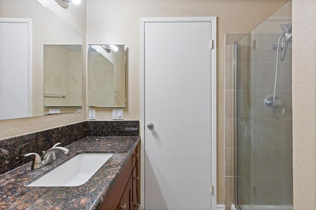 3410 Jutewood Ct, Sacramento, CA 95827