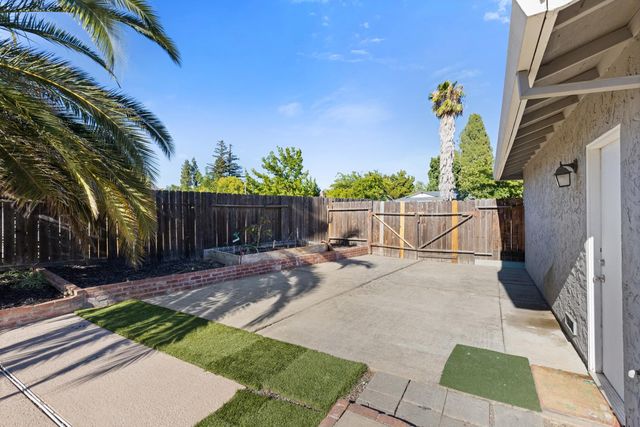 3410 Jutewood Ct, Sacramento, CA 95827