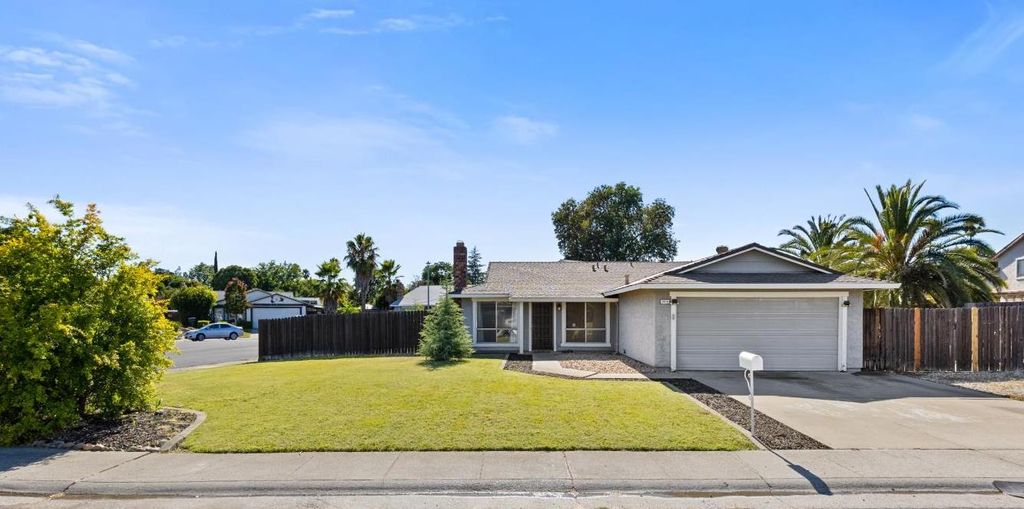 3410 Jutewood Ct, Sacramento, CA 95827