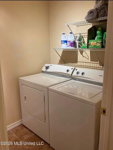 112 Spruce Street, Pass Christian, MS 39571