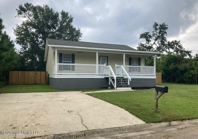 112 Spruce Street, Pass Christian, MS 39571