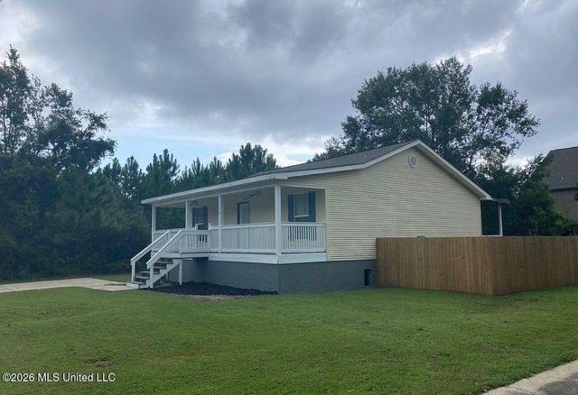 112 Spruce Street, Pass Christian, MS 39571