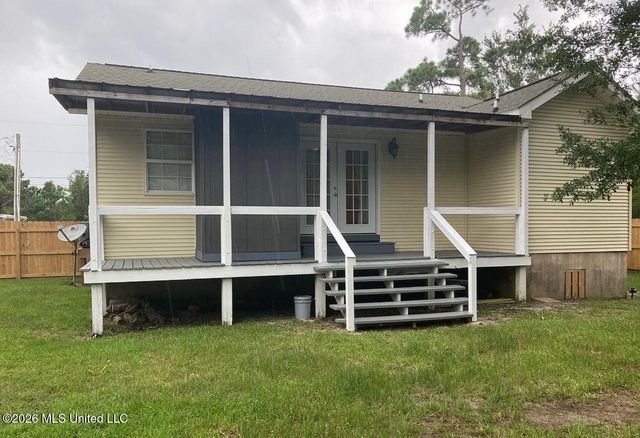112 Spruce Street, Pass Christian, MS 39571