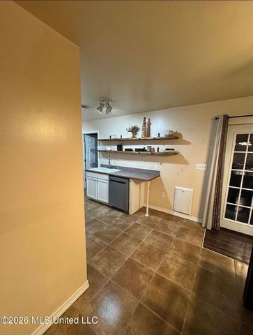 112 Spruce Street, Pass Christian, MS 39571