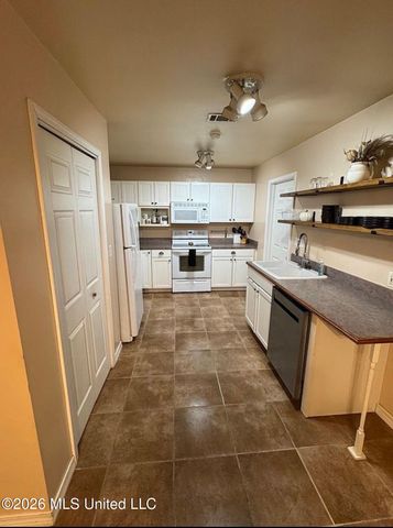112 Spruce Street, Pass Christian, MS 39571