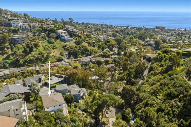 991 Meadowlark Drive, Laguna Beach, CA 92651