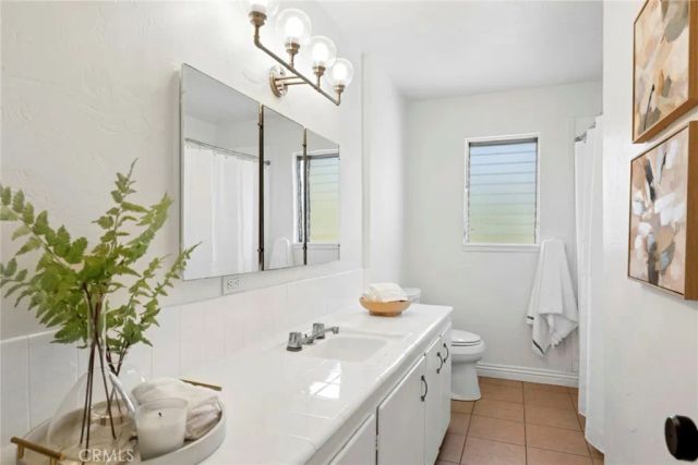 991 Meadowlark Drive, Laguna Beach, CA 92651