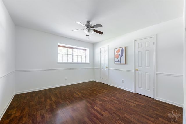10715 Wickersham Ln, Houston, TX 77042