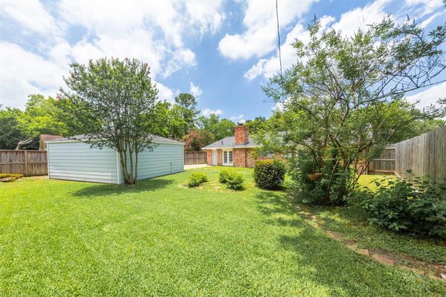 10715 Wickersham Ln, Houston, TX 77042