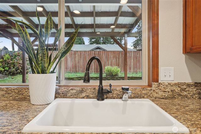 6503 NE 68th Street, Vancouver, WA 98661