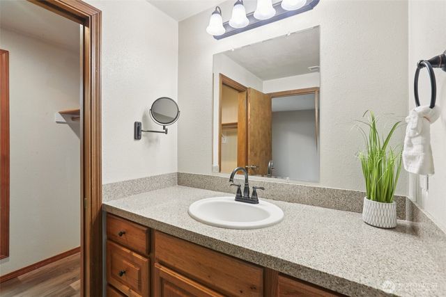 6503 NE 68th Street, Vancouver, WA 98661