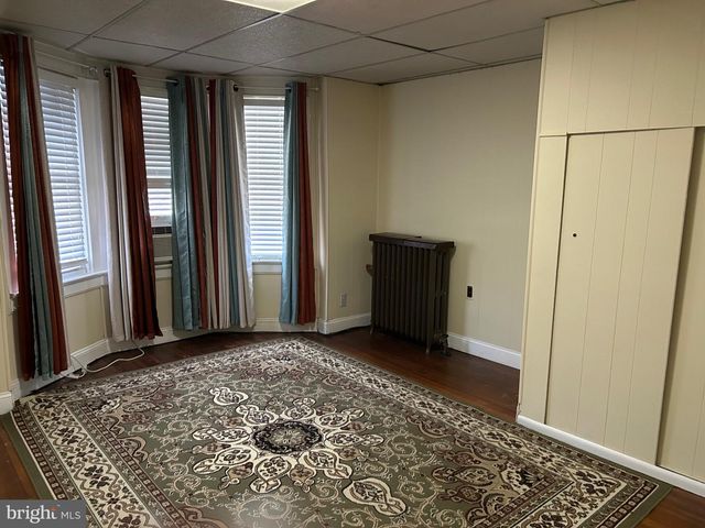 1049 GENESEE ST, Trenton, NJ 08610