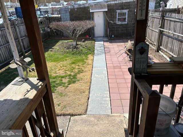 1049 GENESEE ST, Trenton, NJ 08610