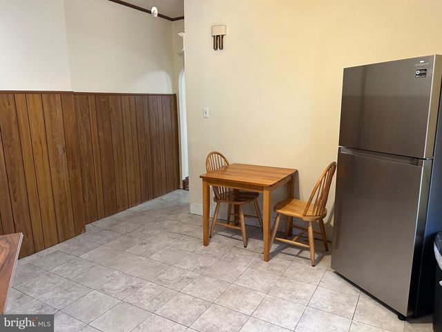 1049 GENESEE ST, Trenton, NJ 08610