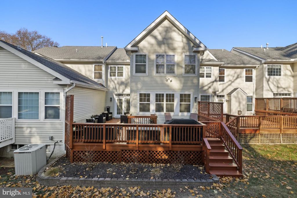 13 AUSTRINGER CT, Baltimore, MD 21208