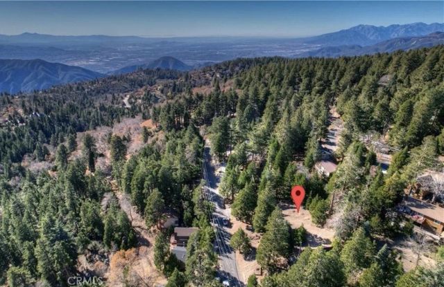 2402 Spring Oak, Running Springs, CA 92382