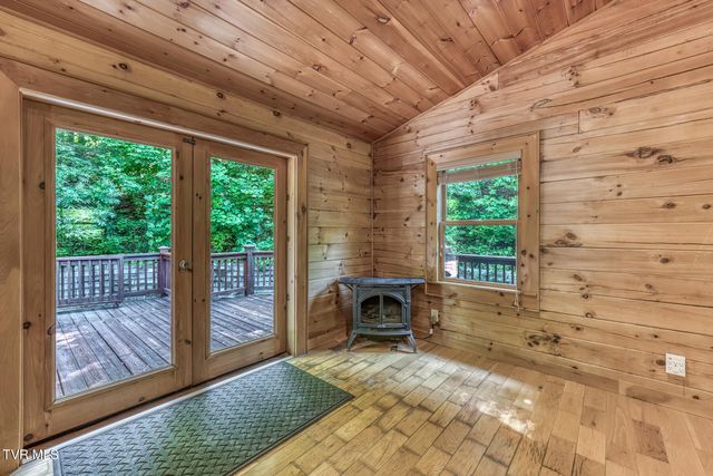 265 Minton Hollow Road, Elizabethton, TN 37643