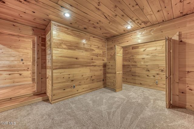 265 Minton Hollow Road, Elizabethton, TN 37643