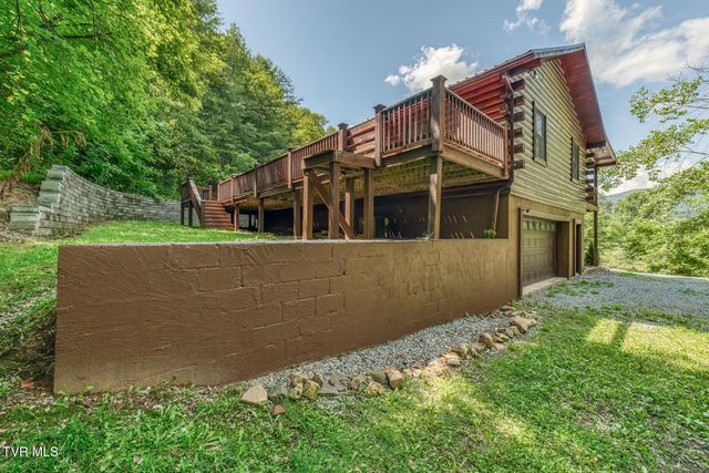 265 Minton Hollow Road, Elizabethton, TN 37643