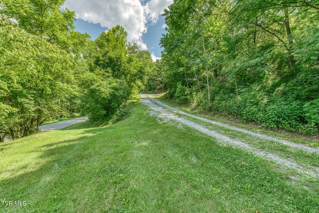 265 Minton Hollow Road, Elizabethton, TN 37643