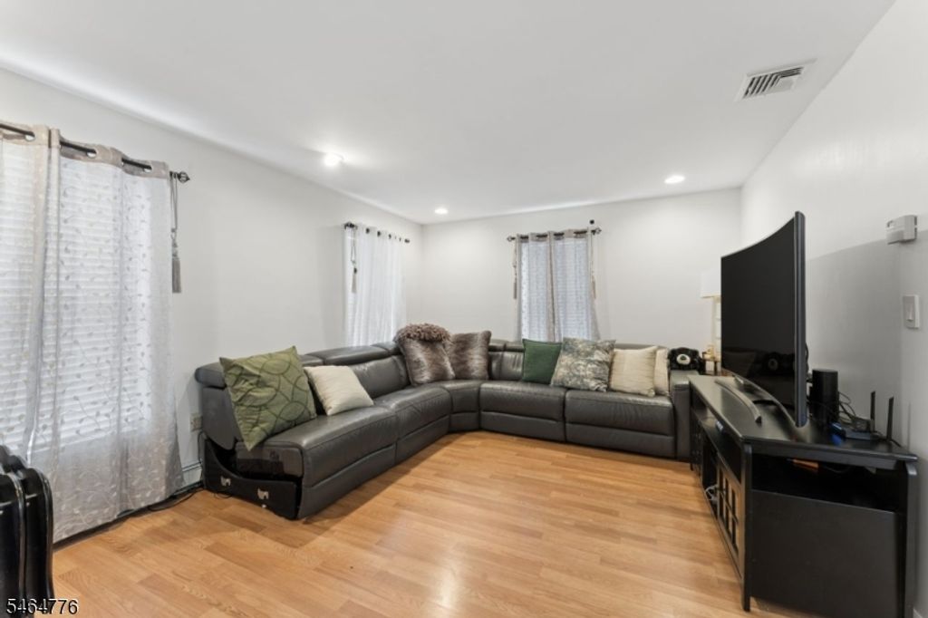 84 Beech St, Dover Town, NJ 07801 — photo 4