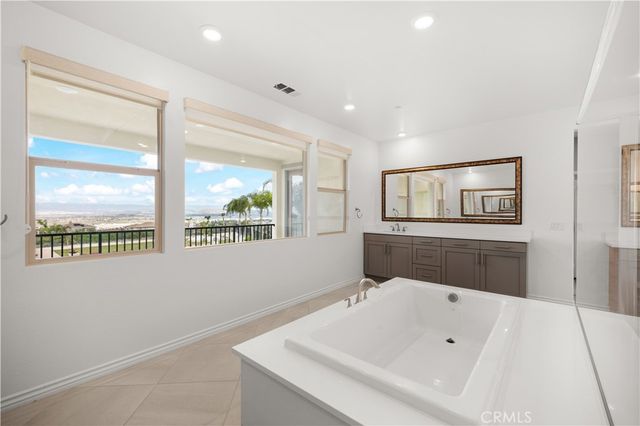 2603 Chad Zeller Lane, Corona, CA 92882