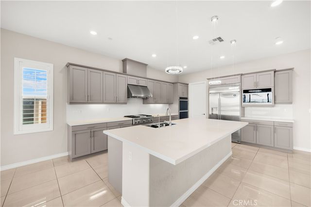 2603 Chad Zeller Lane, Corona, CA 92882