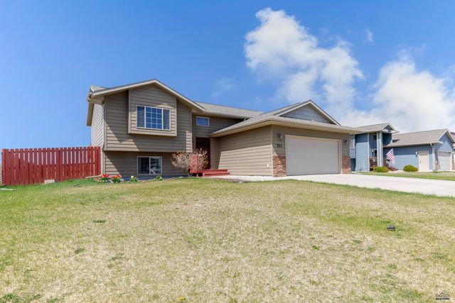 761 RADIAL LN, Box Elder, SD 57719