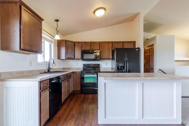 761 RADIAL LN, Box Elder, SD 57719