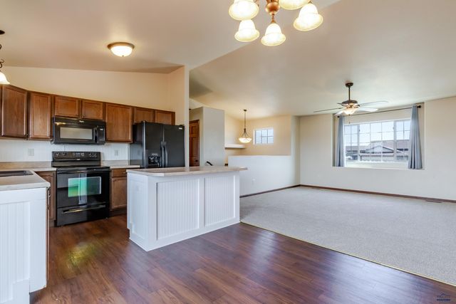 761 RADIAL LN, Box Elder, SD 57719