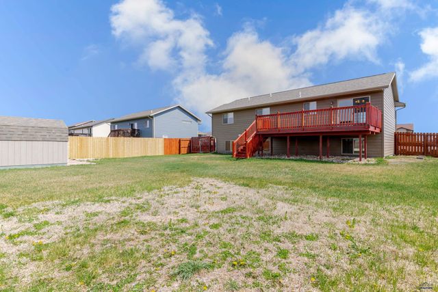 761 RADIAL LN, Box Elder, SD 57719