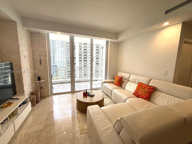 801 Brickell Key Boulevard 2204, Miami, FL 33131
