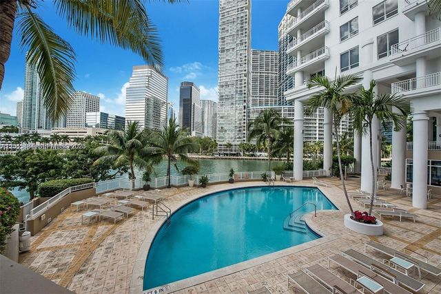 801 Brickell Key Boulevard 2204, Miami, FL 33131