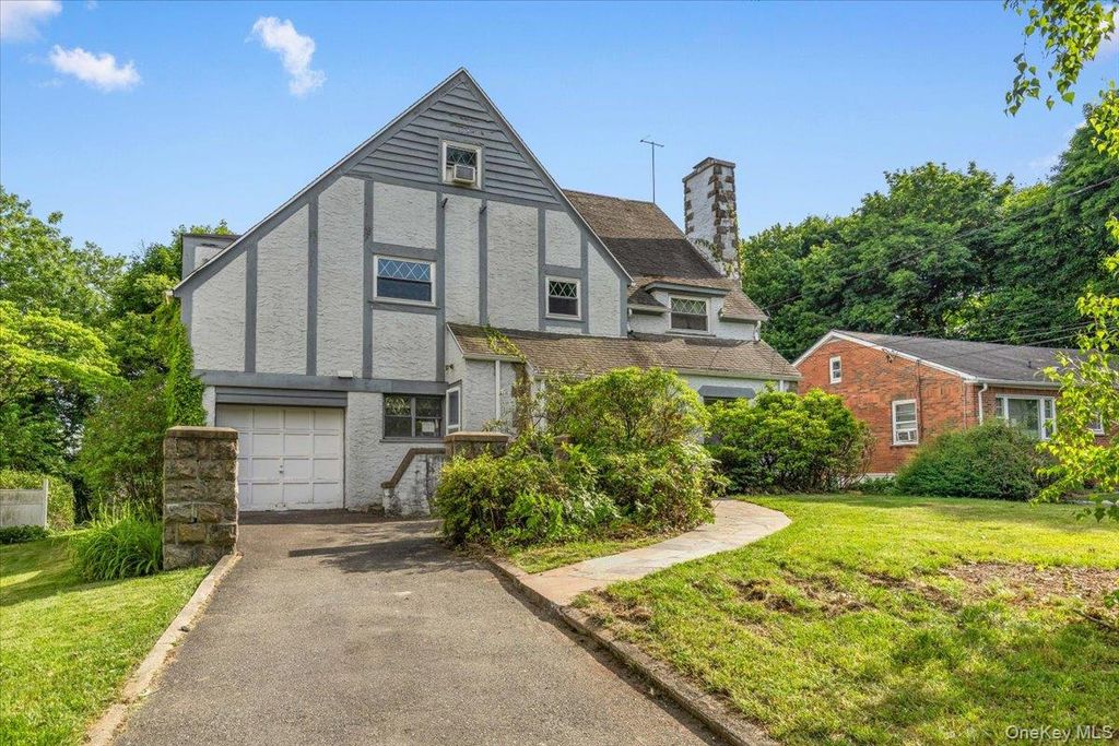 56 Northfield Road, New Rochelle, NY 10804