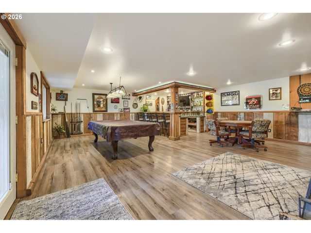 27611 S HIGHWAY 213, Mulino, OR 97042