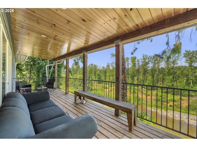 27611 S HIGHWAY 213, Mulino, OR 97042
