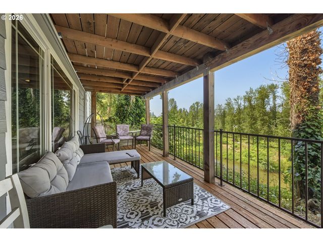 27611 S HIGHWAY 213, Mulino, OR 97042